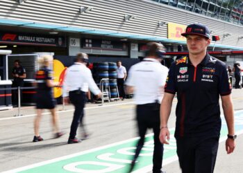 verstappen en hamilton zetten contractgesprekken s