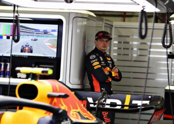 verstappen overweegt f1 pensioen na dramatische st