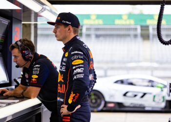 verstappen staat voor nurburgring uitdaging door n