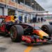 verstappen test vernieuwde red bull rb22 op silver