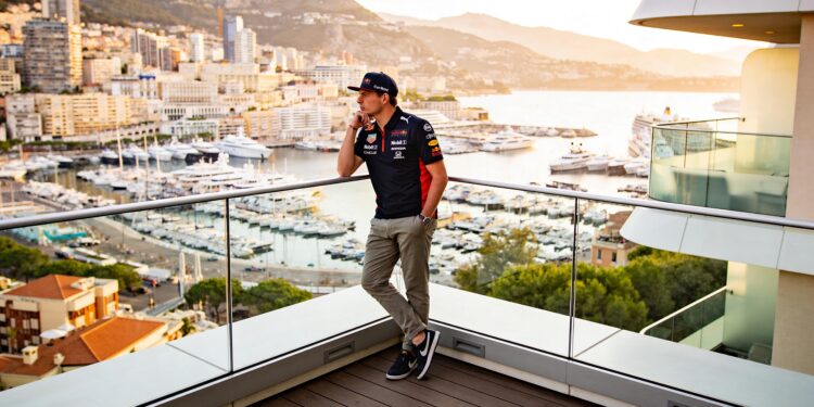 verstappen viert eerste verjaardag dochter lily in