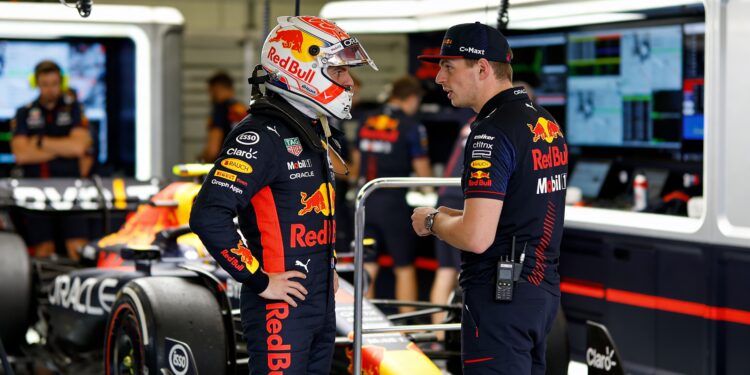 vertrouwde verstappen monteur ole schack verlaat red bull naar verluidt