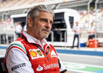 villeneuve noemde plan voor eigen f1 team pure waa