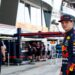 win een gesigneerd max verstappen racepak via red bull