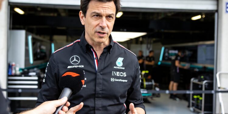 wolff ontkent geen connectie tussen alpine interesse en horner