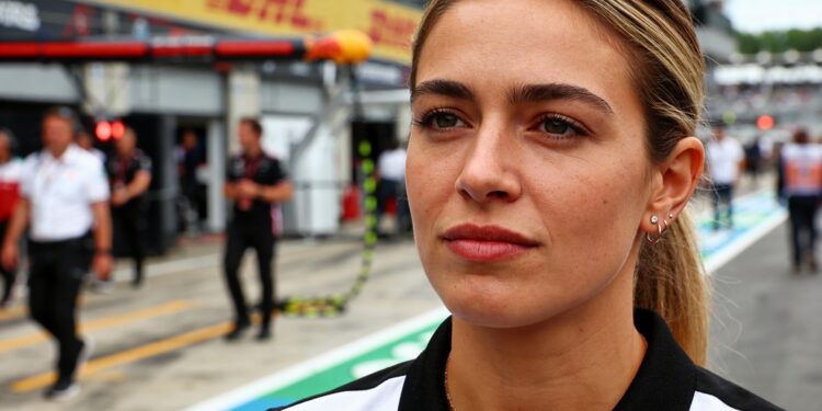 alexandra leclerc pareert haatreactie met treffend