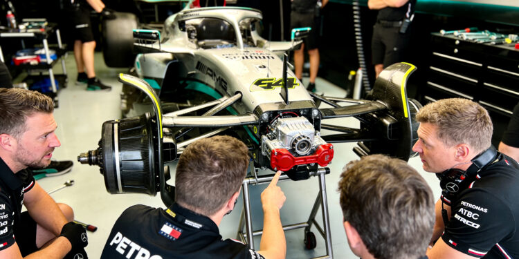 analyse mercedes jacht op de perfecte f1 start