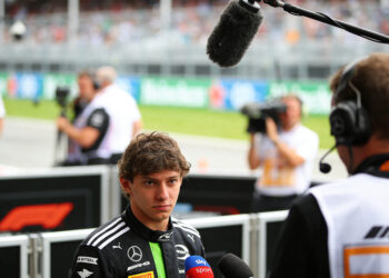 antonelli eist opheldering van mercedes na clash m