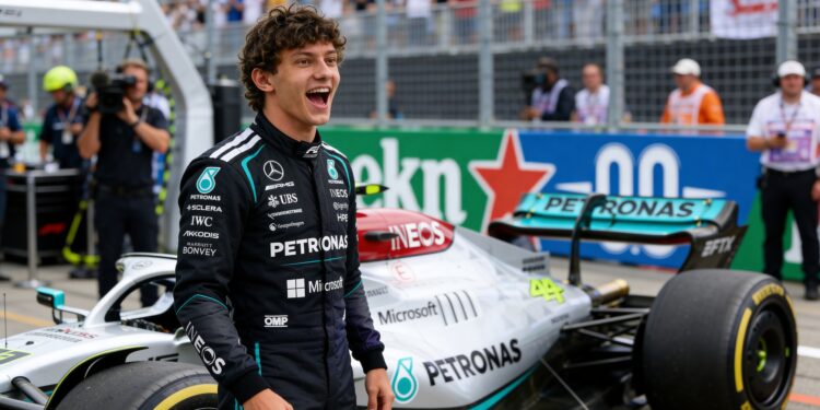antonelli pakt vierde zege op rij russell valt uit