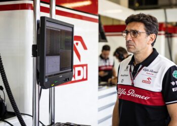 binotto prijst cruciale rol mcnish in audis f1 deb