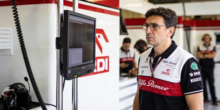 binotto prijst cruciale rol mcnish in audis f1 deb