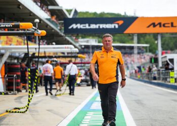 brown luidt noodklok bij fia over eigendom f1 team