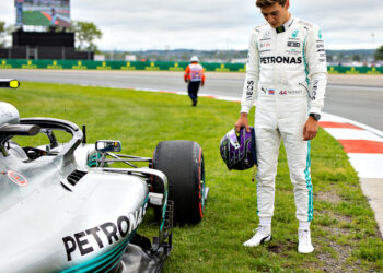 brundle noemt boete russell goed besteed geld na u