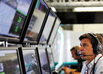 brundle wolff kan intense titelstrijd mercedes man