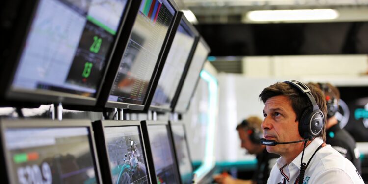 brundle wolff kan intense titelstrijd mercedes man
