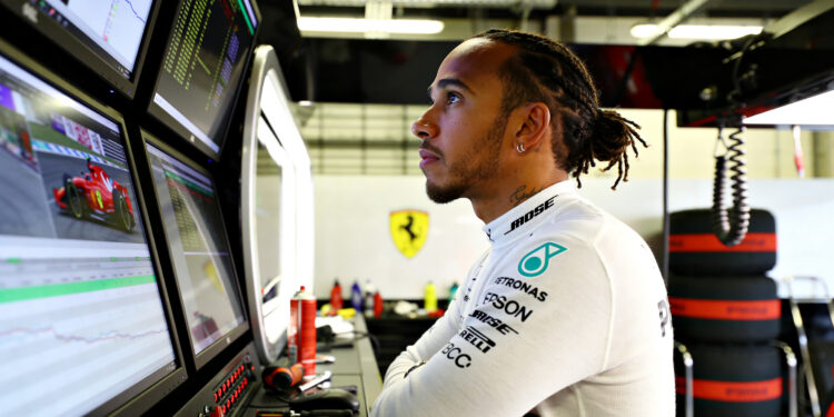 button waarschuwt hamilton stop niet met simulator