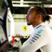 button waarschuwt hamilton stop niet met simulator
