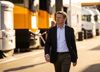 christian horner verkent f1 opties na publieke com