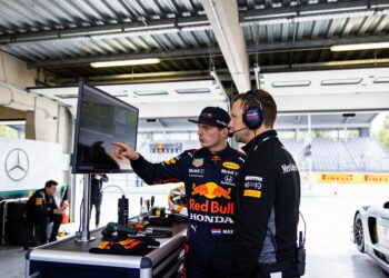complexe kwalificatie wacht verstappen op nurburgr