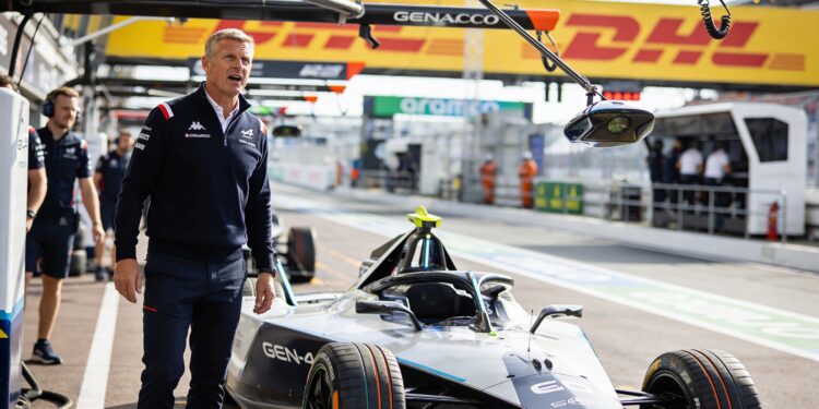 Coulthard verbijsterd door Formule E Gen4: 'Nog nooit meegemaakt' 1 coulthard verbijsterd door formule e gen4 nog nooi