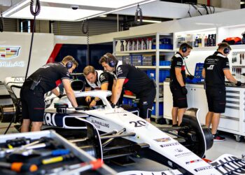 de sleutel tot succes hoe gm cadillacs f1 entree m