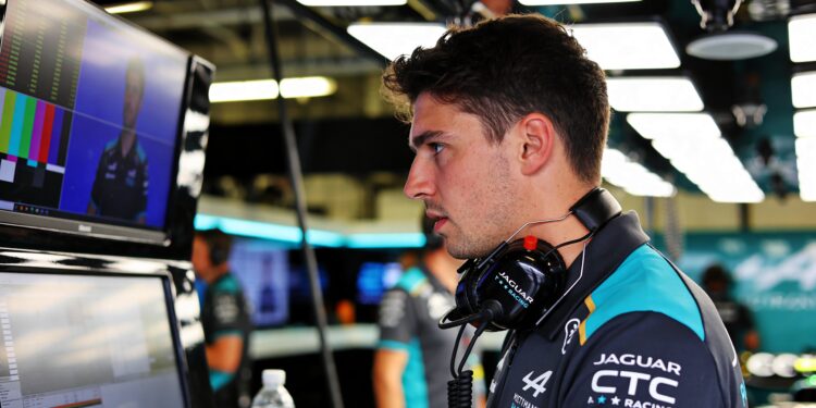 evans geeft jaguar instructies voor formule e tite
