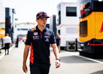 f1 fans zien verstappen liever naar mercedes dan f