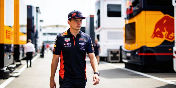 f1 fans zien verstappen liever naar mercedes dan f