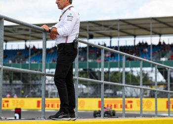 f1 omzet door het dak ondanks felle kritiek op 202