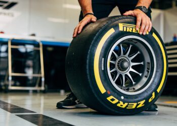 f1 onvoorbereid op dreigende regenrace in miami do