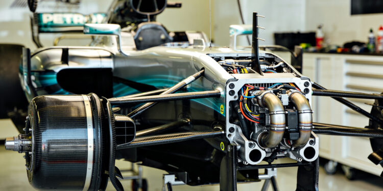 f1 overweegt uitstel grote motorwijziging naar 202