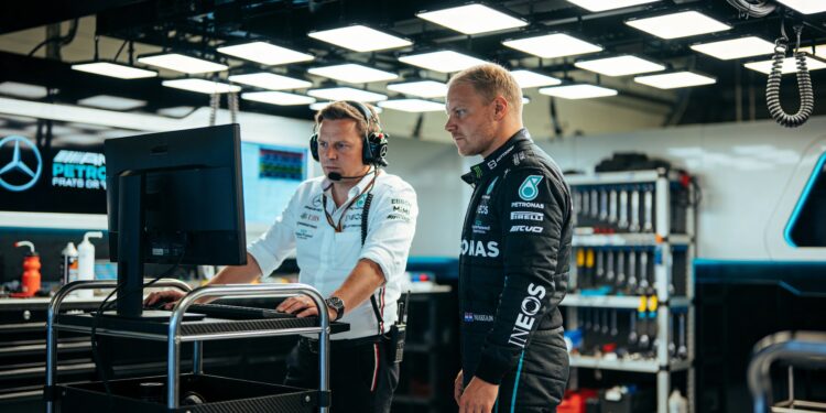 f1 terug in miami verrassende leider antonelli dir
