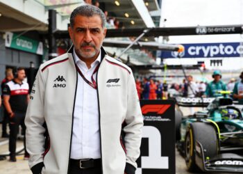 fia president kondigt plan voor terugkeer v8 motor