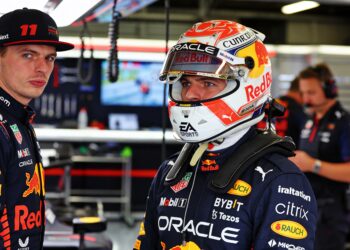 ford bevestigt gesprekken met verstappen over le m 2
