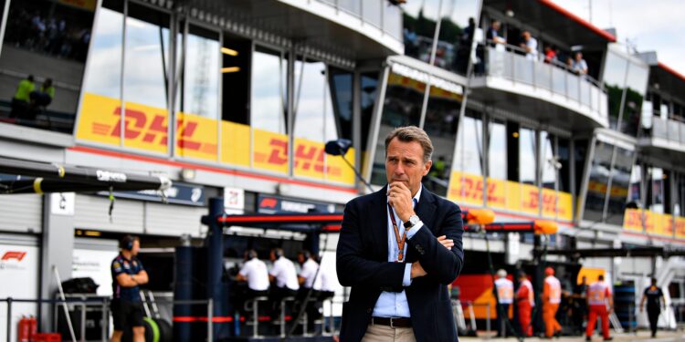 formule 1 wereldkampioen villeneuve 55 maakt comeb