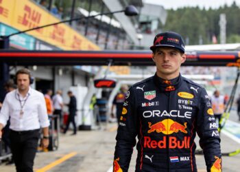 formule e baas nodigt kritische verstappen uit voo