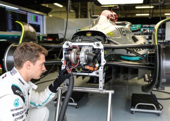 formule e baas voedt f1 debat over prestatieversch