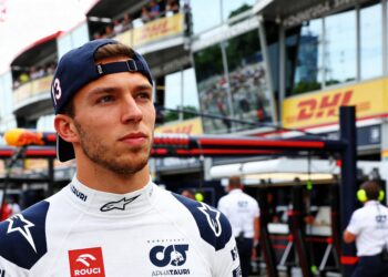 gasly verbaasd over moeizame start red bull in 202