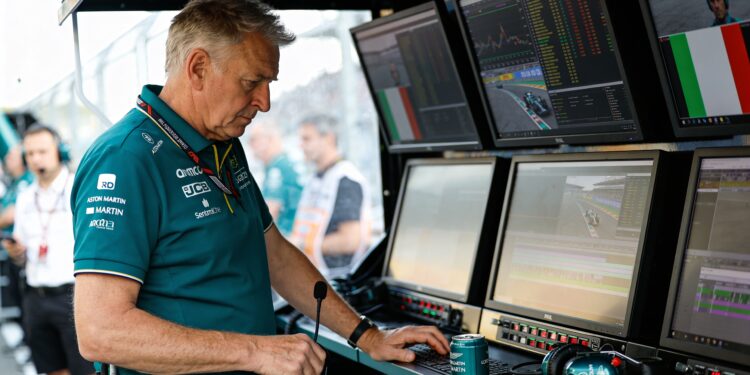 geruchten positie newey als teambaas aston martin