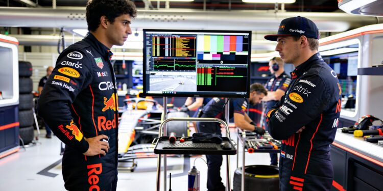 hadjar dicht gat naar verstappen ondanks grote pro