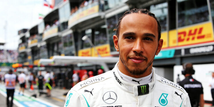 hamilton bevestigt ferrari contract tot en met 202