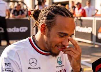 hamilton emotioneel na historisch kampioenschap ar