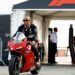 hamilton maakt opnieuw statement met ducati superb