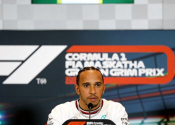 hamilton slaat terug mensen proberen mij met pensi