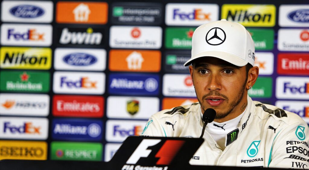 hamilton verrast met hard oordeel over jacques vil