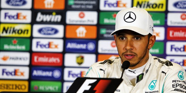 hamilton verrast met hard oordeel over jacques vil