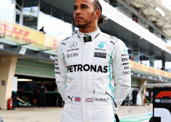 hamiltons filmrol levert mercedes blijvend voordee
