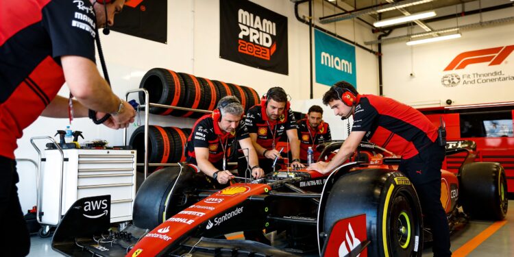 hinchcliffe ziet lichtpuntjes voor ferrari na upgr
