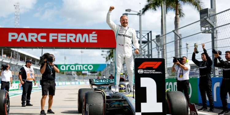 historische zege voor antonelli in grand prix van
