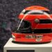 iconische helm gilles villeneuve levert recordbedr